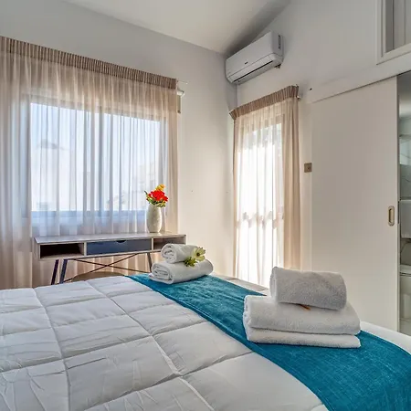 Perle Di Gio * Larnaca