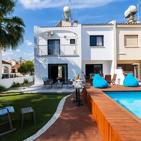 Perle Di Gio Larnaca